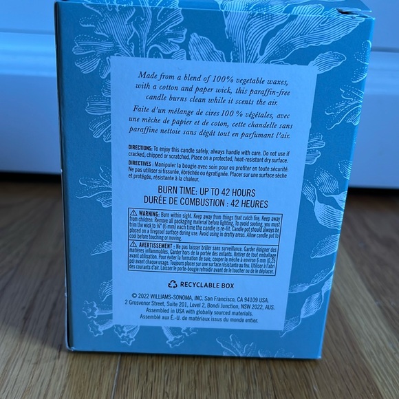 Williams Sonoma Fleur De Sel scented candle - Picture 2 of 5